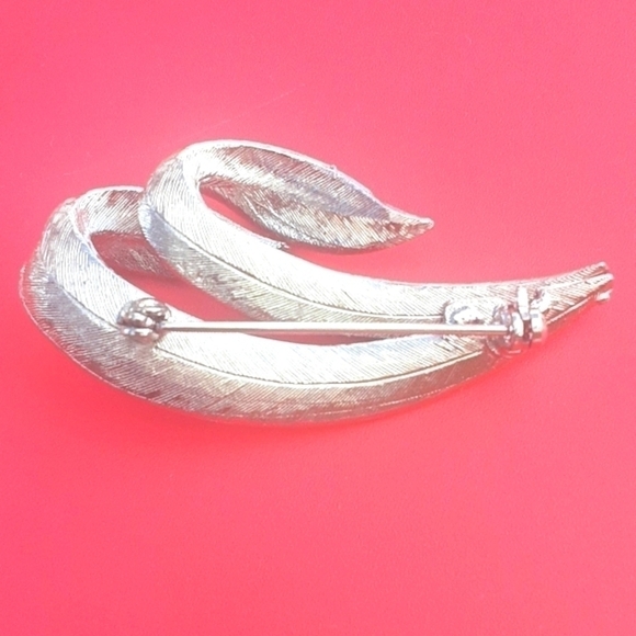 Feather Brooch - Picture 3 of 4